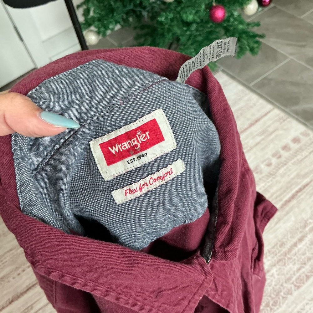 Wrangler button down - Picture 3 of 3